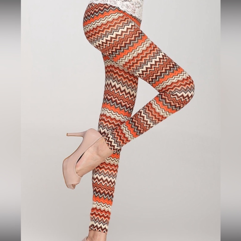 Fall zigzag design soft leggings